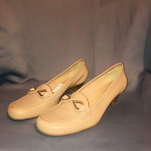 NWT FRANCO SARTO LEATHER KITTEN HEEL 8.5